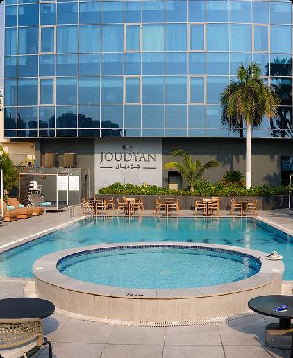 Rooftop infinity pool - Image