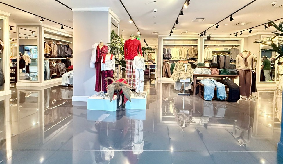 About Abercrombie & Fitch